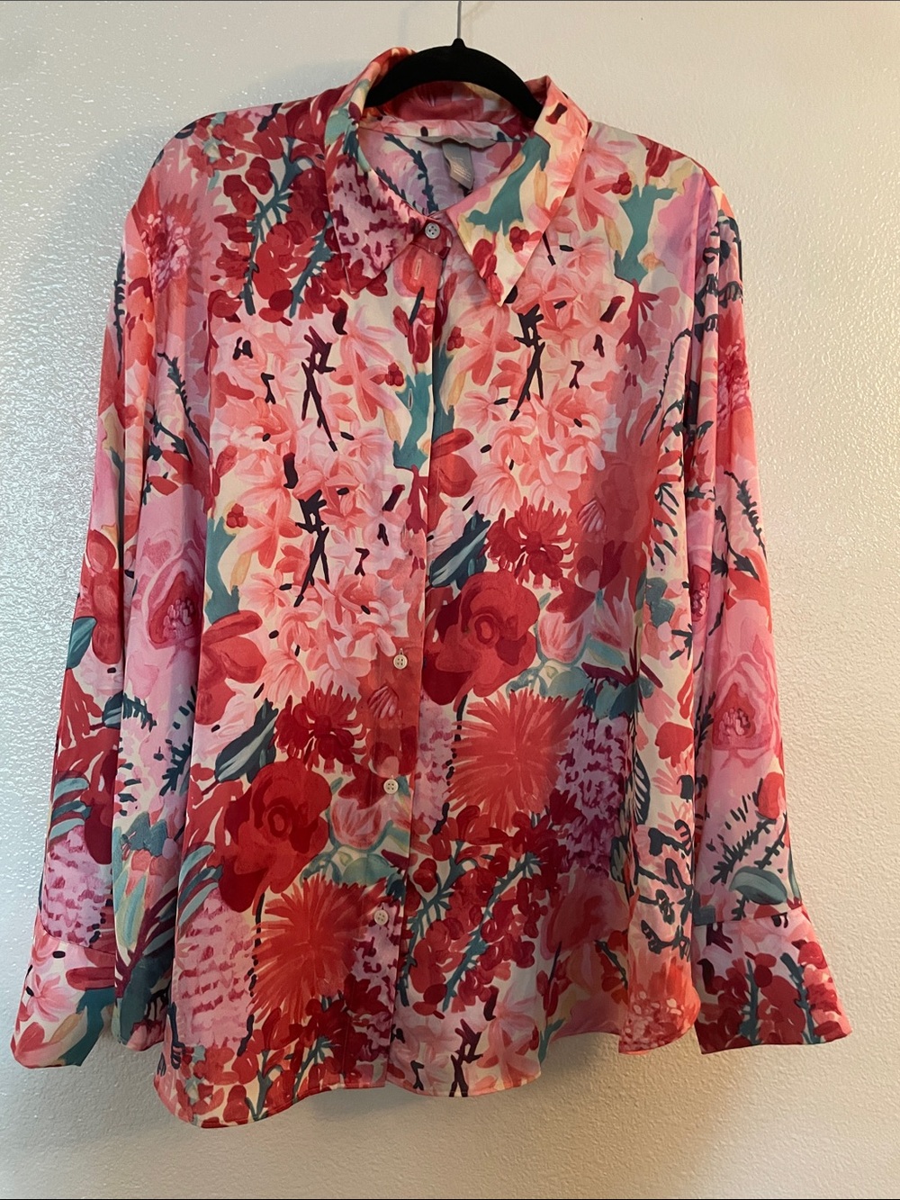 H&M Floral Button-Down Shirt in Pink and Red with Teal Accents